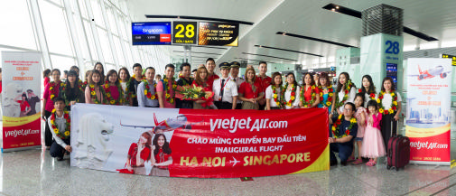 Tưng bừng khai trương đường bay Hà Nội – Singapore